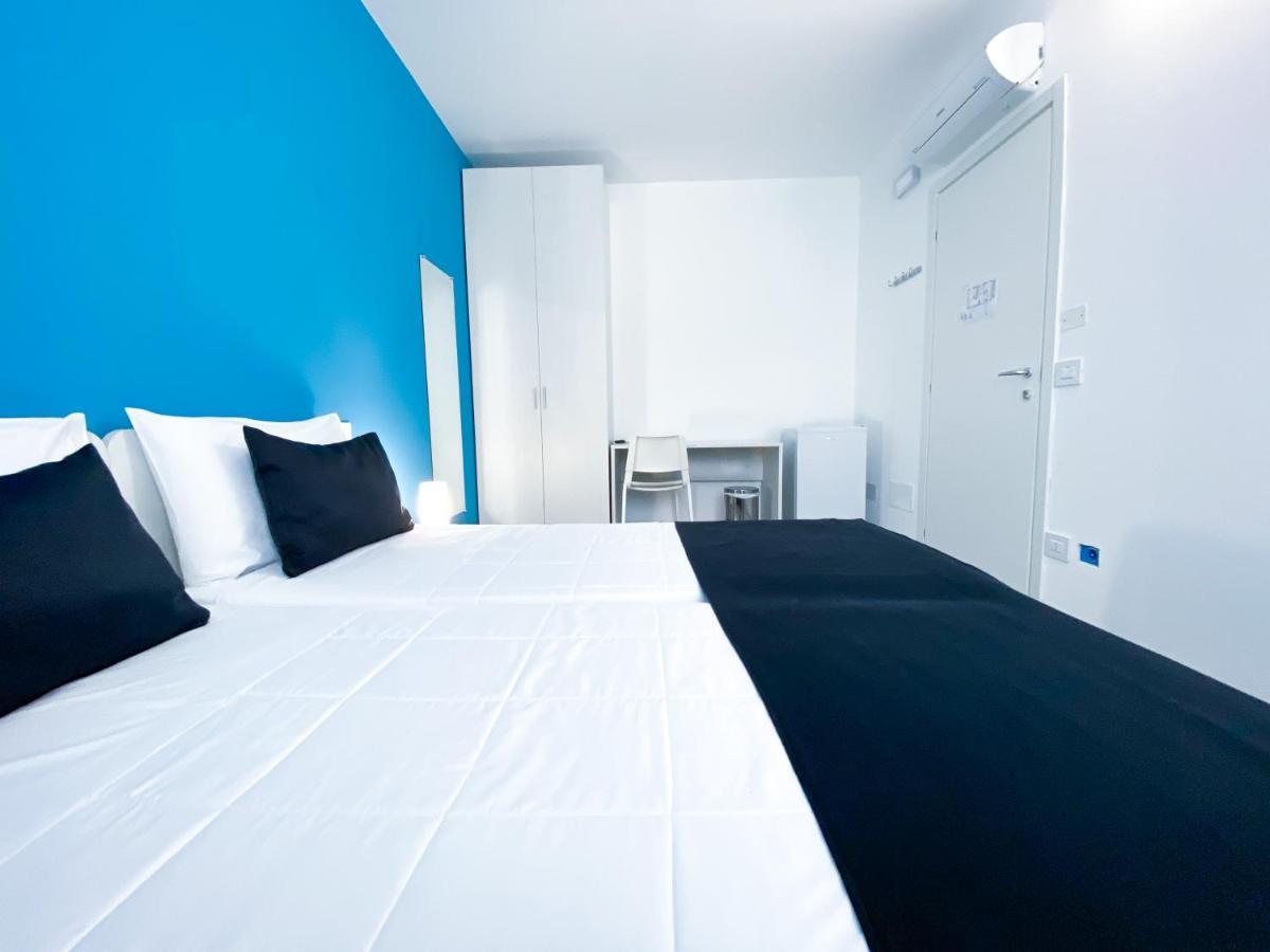 Bonne Nuit Guest House Azzano San Paolo Esterno foto