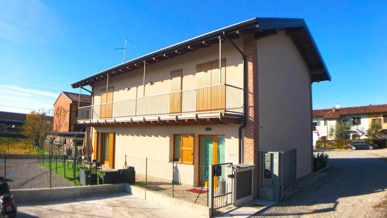 Bonne Nuit Guest House Azzano San Paolo Esterno foto
